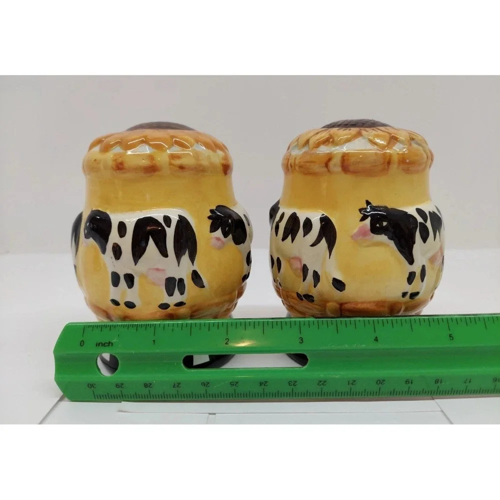 country kitchen farmhouse sunflower cow salt pepper shakers collectibles Vintage